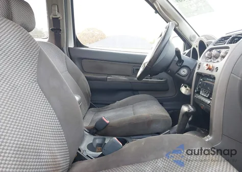 2002 Nissan Frontier Desert Runner Se-V6 from USA, damaged, VIN 1N6ED26TX2C305415